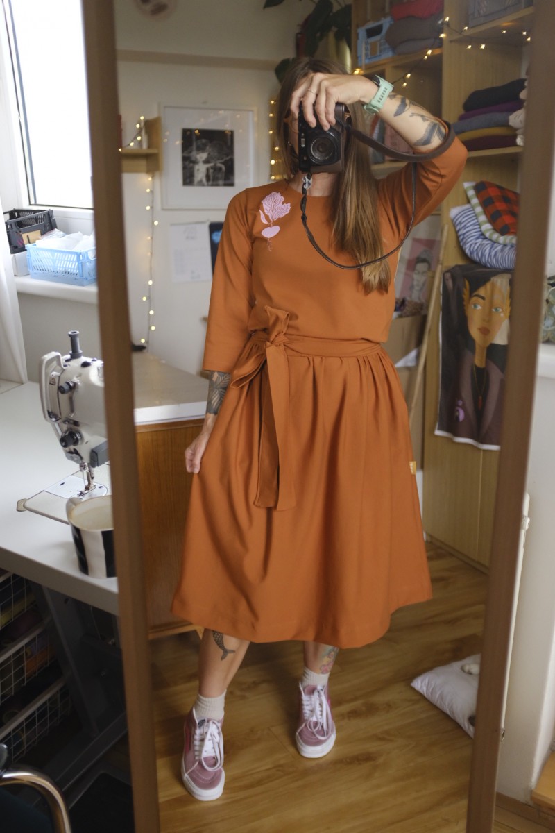 Skladem Šaty Merlot kl....