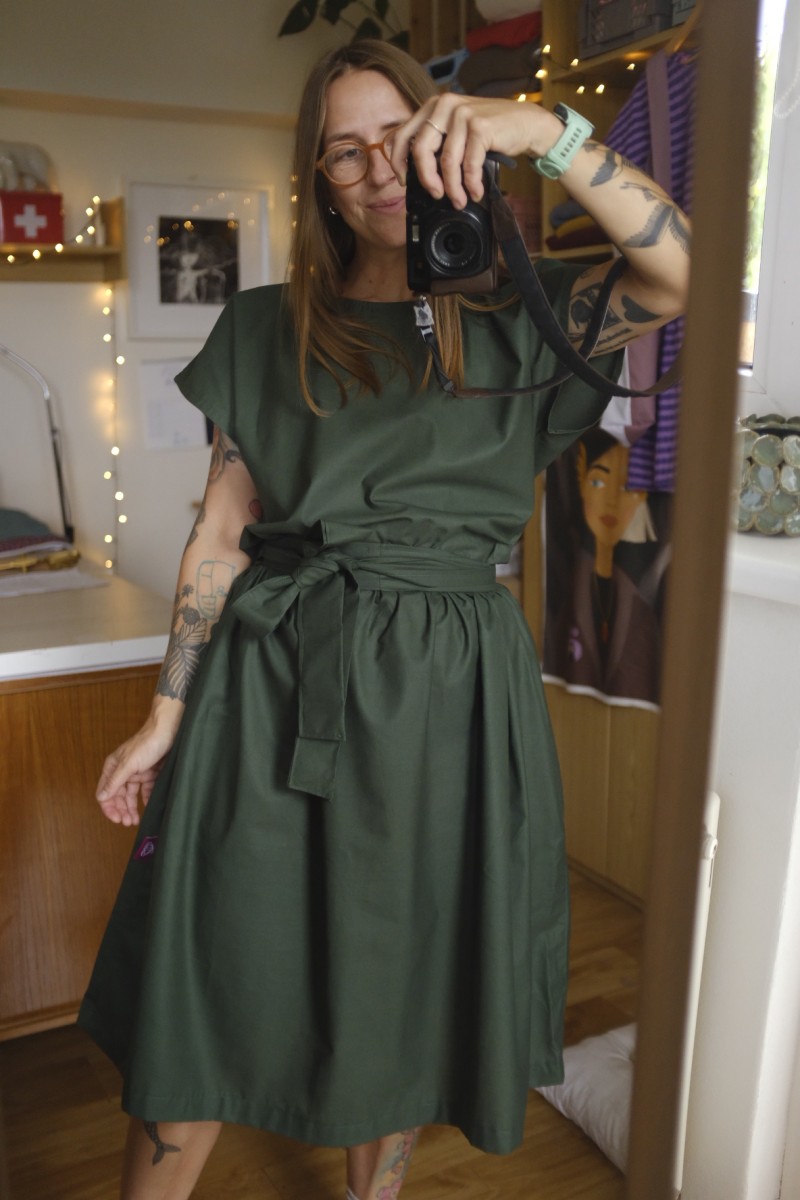 Skladem Šaty Merlot Padavé...